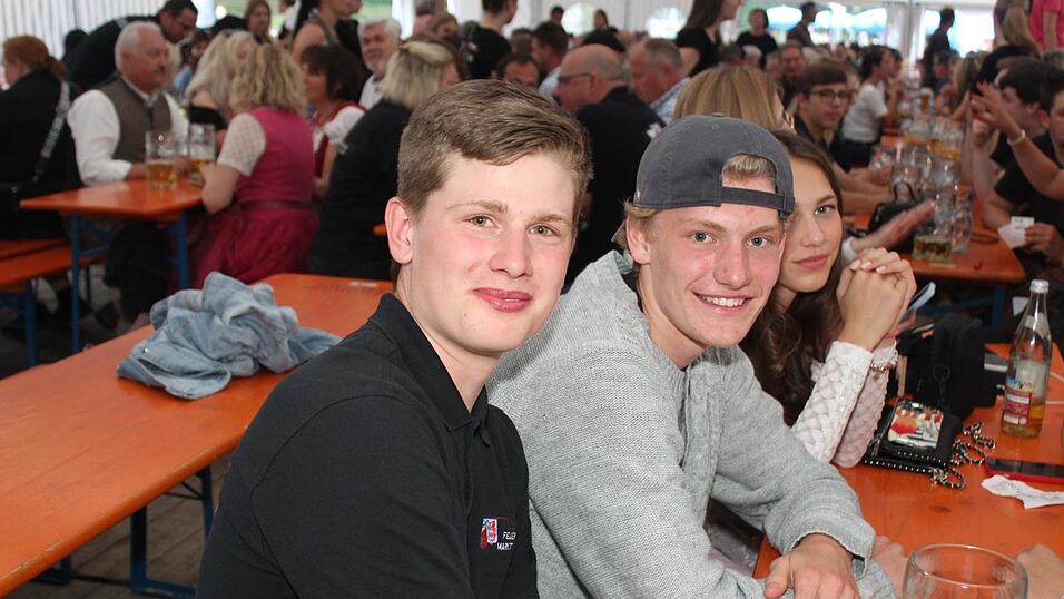 Zur Musik von Headless wurde ausgelassen gefeiert.