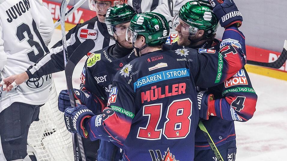 Den Eisb&auml;ren Berlin gelingt ein &uuml;berzeugender Serienstart gegen die Haie.