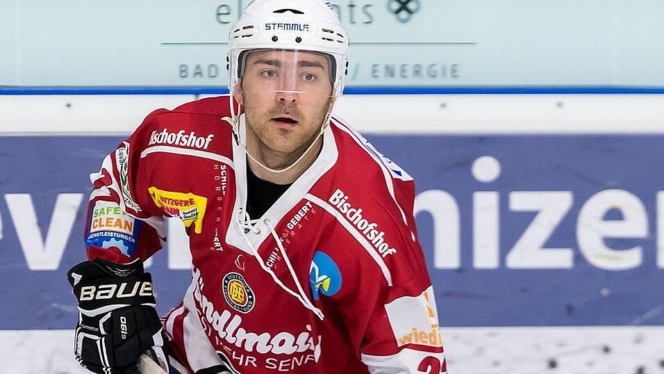 Benedikt Böhm erzielte beim Heimsieg der Eisbären Regensburg den entscheidenden Treffer zum 4:3. Benedikt Böhm erzielte beim Heimsieg der Eisbären Regensburg den entscheidenden Treffer zum 4:3.