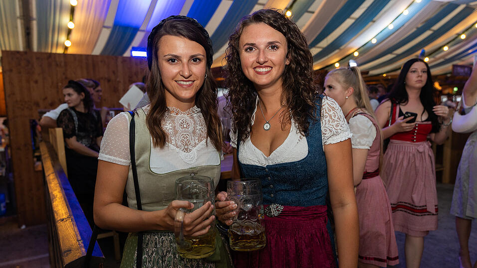 Die Partybilder vom Freitag, 18. August 2023, aus dem Festzelt Wenisch. Die Partybilder vom Freitag, 18. August 2023, aus dem Festzelt Wenisch.