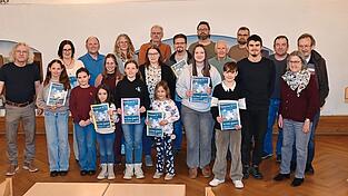 Sie alle wollen mithelfen, damit auch „Das kleine Gespenst“ ein Publikumserfolg wird. Sie alle wollen mithelfen, damit auch „Das kleine Gespenst“ ein Publikumserfolg wird.