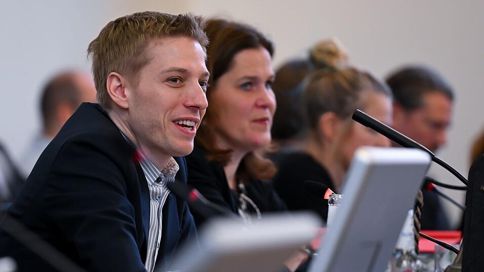 Wegen Reiters Erkrankung f&uuml;hrt der designierte Oberb&uuml;rgermeister Dominik Krause (Gr&uuml;ne) bereits die Amtsgesch&auml;fte. (Archivbild)