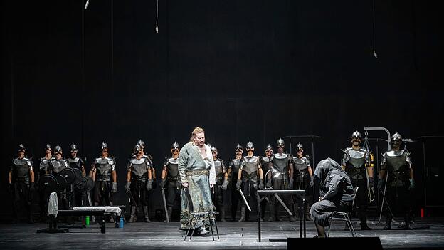 In der Neuinszenierung wird &laquo;Siegfried&raquo; in die Gegenwart gebracht.