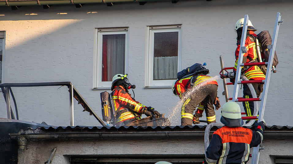Die Brandursache dürfte ein defekter Kühlschrank gewesen sein. Die Brandursache dürfte ein defekter Kühlschrank gewesen sein.
