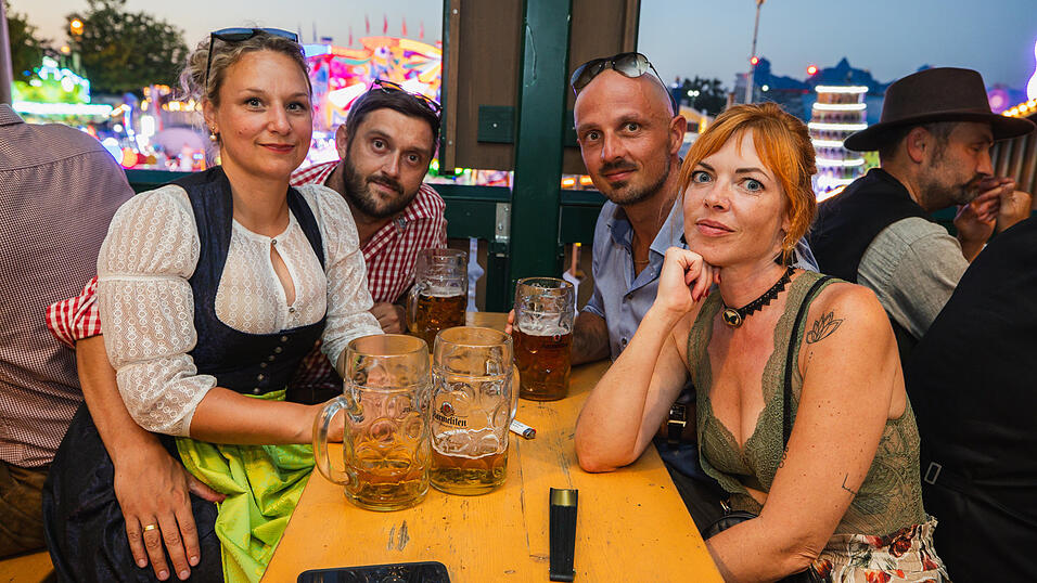 Die Partybilder vom Donnerstag, 15. August, aus dem Festzelt Nothaft. Die Partybilder vom Donnerstag, 15. August, aus dem Festzelt Nothaft.