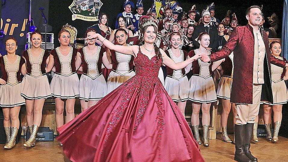 Erlebten einen optimalen Start in die Faschingssaison 2024: Das Prinzenpaar Tanja III und Christoph II präsentierte sich den Mauerner Faschingsfreunden von seiner besten Seite. Erlebten einen optimalen Start in die Faschingssaison 2024: Das Prinzenpaar Tanja III und Christoph II präsentierte sich den Mauerner Faschingsfreunden von seiner besten Seite.