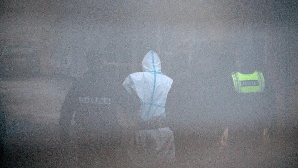 Der mutmaßliche Täter der Messerattacke von Aschaffenburg soll mehrere Monate davor in einer Flüchtlingsunterkunft eine Bewohnerin angegriffen haben - Ermittlungen gab es keine. (Archivbild)