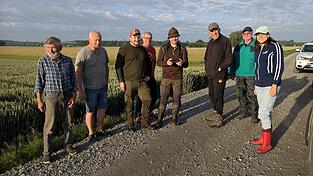 Xaver Starzer (v. l.), Georg Malzer, Ben Stoiber, Thomas Muncz, Luca Peer, Albert Huber, Günter Wutz und Eva Hollrotter Xaver Starzer (v. l.), Georg Malzer, Ben Stoiber, Thomas Muncz, Luca Peer, Albert Huber, Günter Wutz und Eva Hollrotter