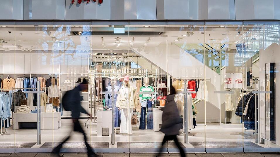 Die Modekette wird, neben Anbietern wie Zara und C&A, von vielen Kunden in Deutschland bevorzugt angesteuert. (Archivbild)