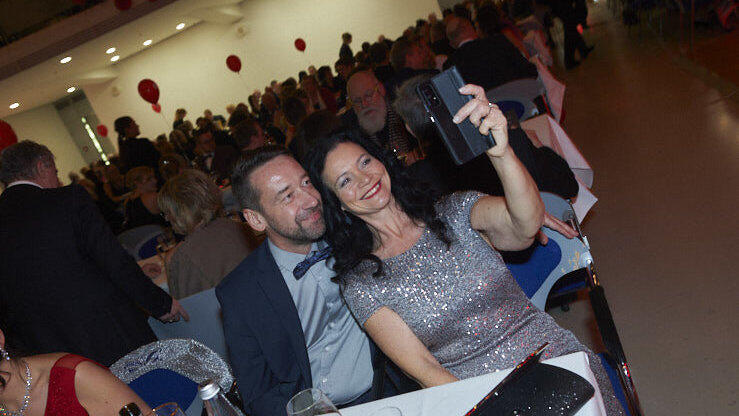 Mit dem SPD-Ball wurde am Samstag die Ballsaison in Straubing eröffnet. Mit dem SPD-Ball wurde am Samstag die Ballsaison in Straubing eröffnet.