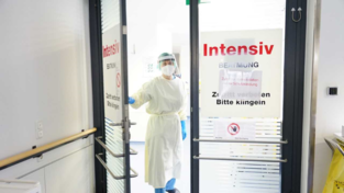 Nur Ärzte und Pfleger haben derzeit Zugang zur Intensivstation Nur Ärzte und Pfleger haben derzeit Zugang zur Intensivstation