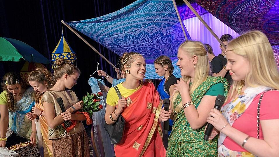 Das Musical des Adonia-Projektchors spielt in Indien, basiert aber auf einem biblischen Gleichnis. Das Musical des Adonia-Projektchors spielt in Indien, basiert aber auf einem biblischen Gleichnis.