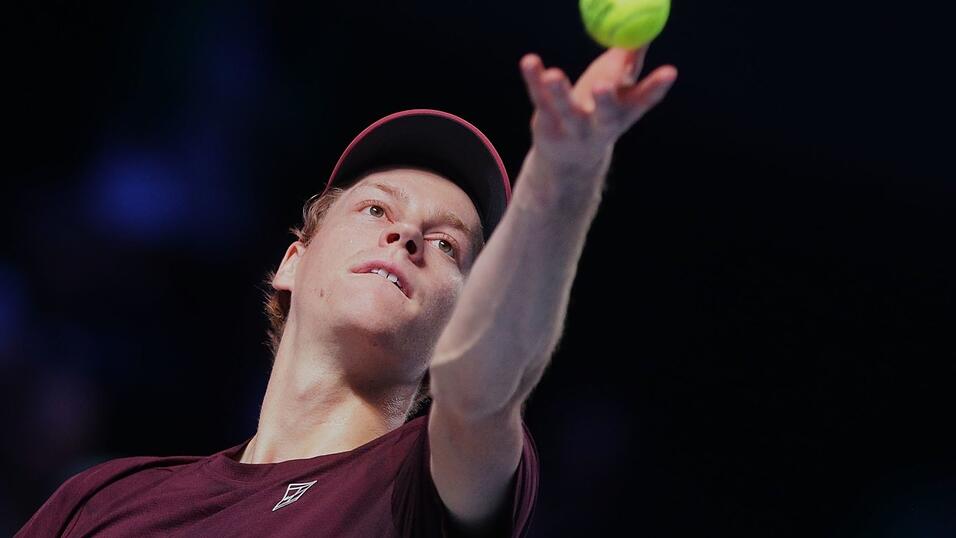 Jannik Sinner hat keine positive Bilanz gegen Alexander Zverev. Jannik Sinner hat keine positive Bilanz gegen Alexander Zverev.