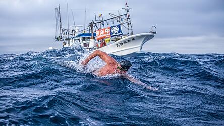 Der Extremschwimmer André Wiersig hält zahlreiche Rekorde. Doch am wichtigsten ist es ihm, den Menschen den Ozean näherzubringen.