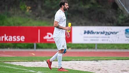 Wei&szlig;, dass der Weg zum Klassenerhalt kein leichter werden d&uuml;rfte: Bogens Spielertrainer Max Bachl-Staudinger.