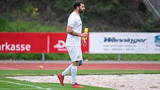 Weiß, dass der Weg zum Klassenerhalt kein leichter werden dürfte: Bogens Spielertrainer Max Bachl-Staudinger. Weiß, dass der Weg zum Klassenerhalt kein leichter werden dürfte: Bogens Spielertrainer Max Bachl-Staudinger.