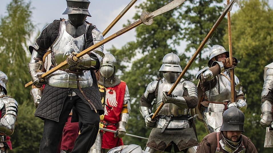 Die Nachstellung der Schlacht bei Taus ist ein heißes Spektakel gewesen.