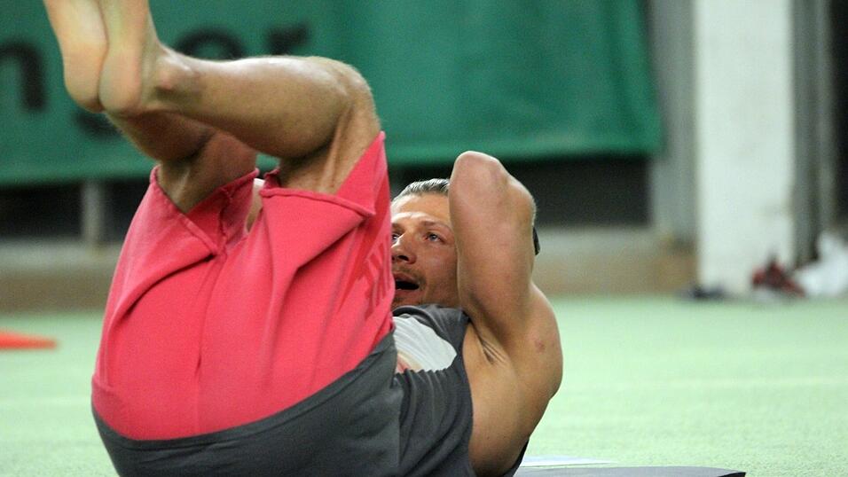 Wir haben Tigers-St&uuml;rmer Ren&eacute; R&ouml;thke beim 'Rock Your Body'-Bootcamp besucht. (Foto: Fabian Ro&szlig;mann)