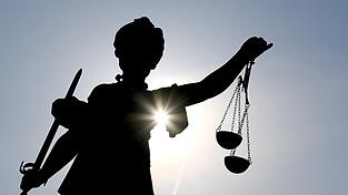 Vor dem Amtsgericht musste sich ein Häftling der JVA Straubing verantworten. Vor dem Amtsgericht musste sich ein Häftling der JVA Straubing verantworten.