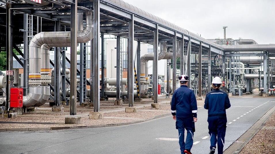 Der Gasspeicher Rehden in Niedersachsen - auch diese Anlage ist derzeit nicht allzu voll. (Archivbild) Der Gasspeicher Rehden in Niedersachsen - auch diese Anlage ist derzeit nicht allzu voll. (Archivbild)