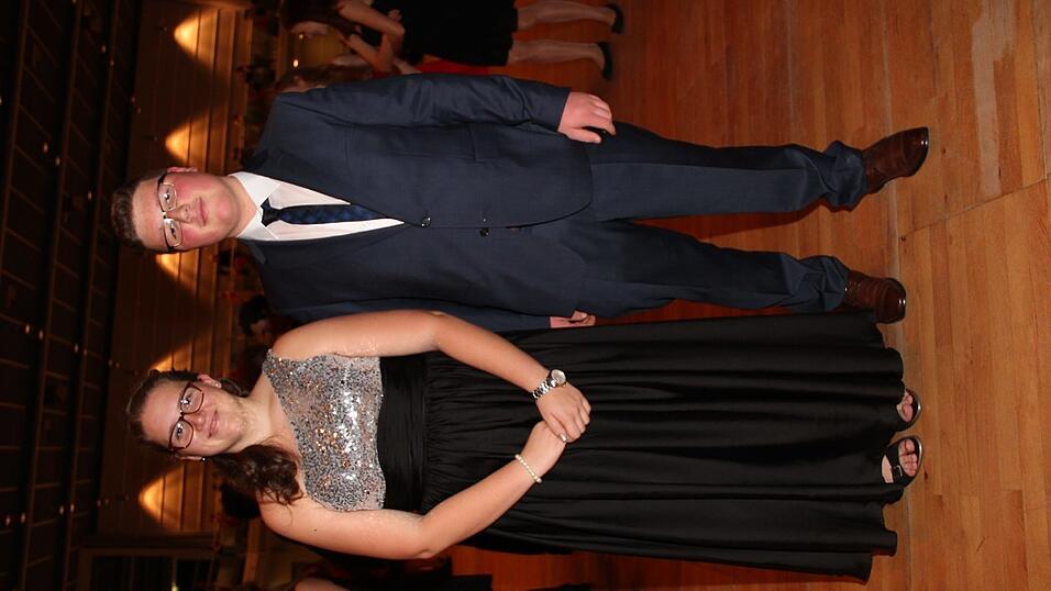 Die Bilder vom Abschlussball der Tanzschule Seidel in der Fraunhofer-Halle am 28. November. Die Bilder vom Abschlussball der Tanzschule Seidel in der Fraunhofer-Halle am 28. November.