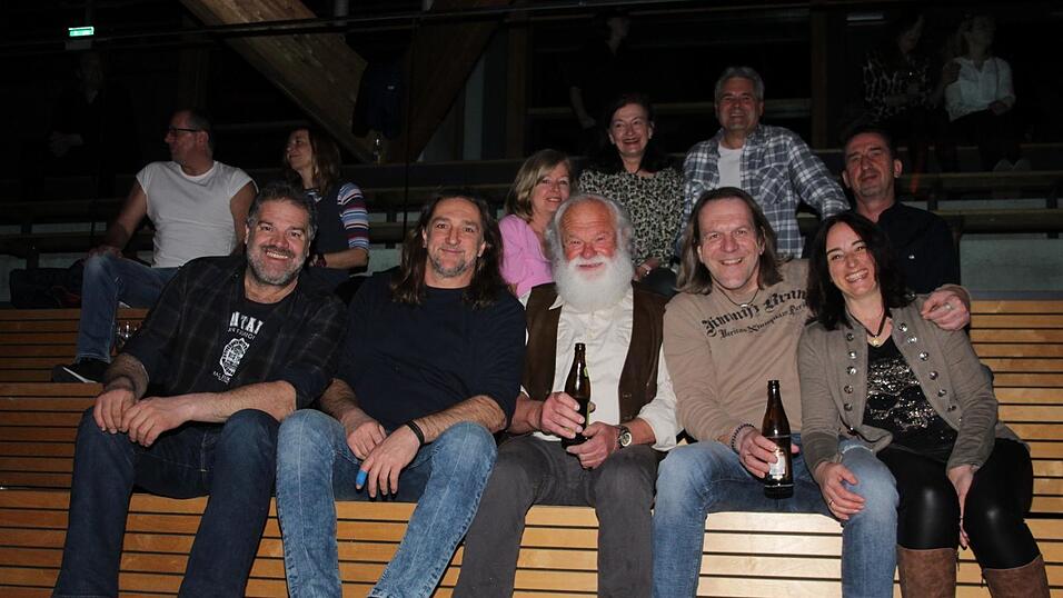 So schön war die Ü30-Party in Essenbach. So schön war die Ü30-Party in Essenbach.