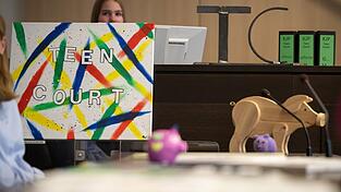 Schülergerichte gibt es seit 25 Jahren in Deutschland. (Archivbild) Schülergerichte gibt es seit 25 Jahren in Deutschland. (Archivbild)