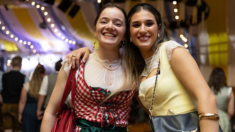 Die Partybilder vom Freitag, 7. August, aus dem Festzelt Reisinger. Die Partybilder vom Freitag, 7. August, aus dem Festzelt Reisinger.