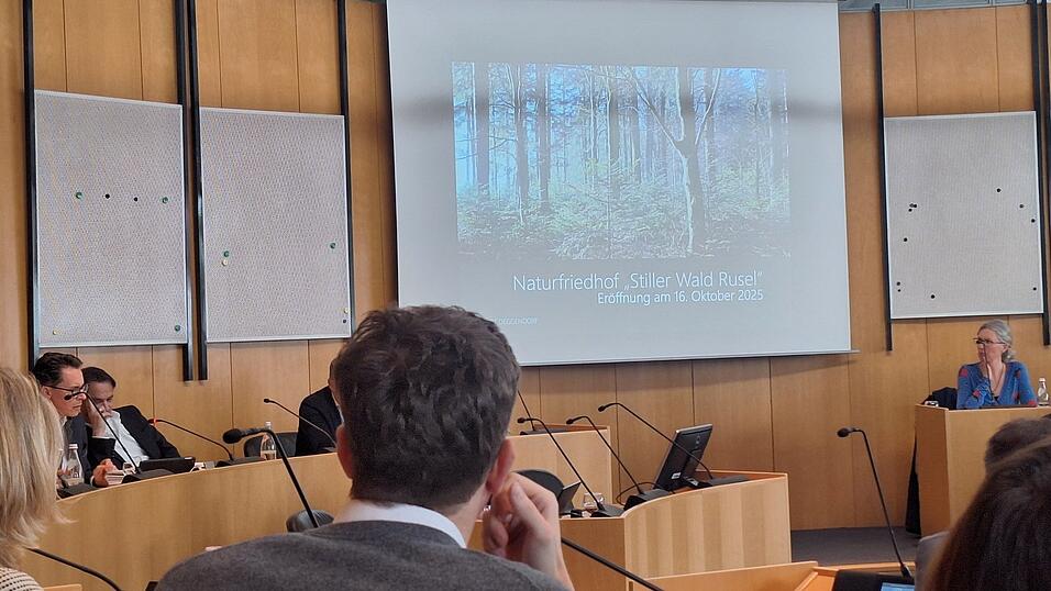 Mit dem 'Stillen Wald Rusel' entsteht ein weiterer Friedhof der Stadt Deggendorf.