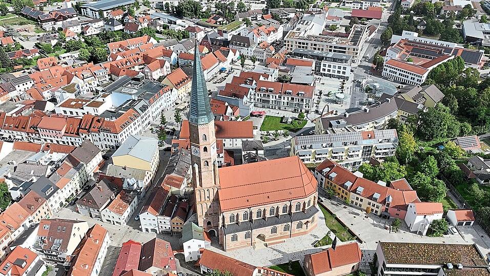 Das Münster St. Johannes aus einer nicht minder interessanten Perspektive. Das Münster St. Johannes aus einer nicht minder interessanten Perspektive.