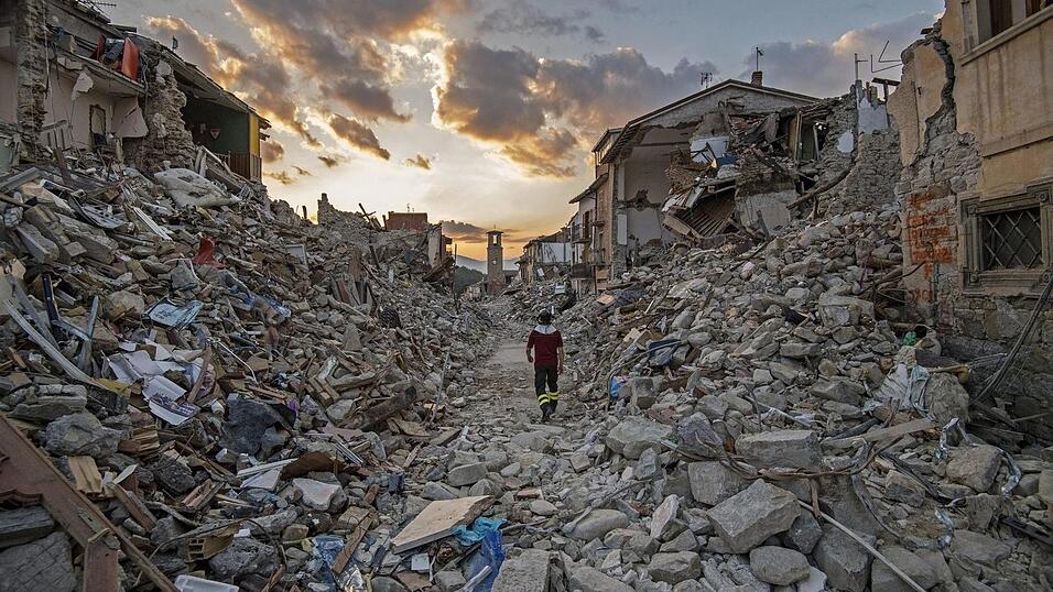 Die Bilder der Zerstörung gingen damals um die Welt. Die Bilder der Zerstörung gingen damals um die Welt.
