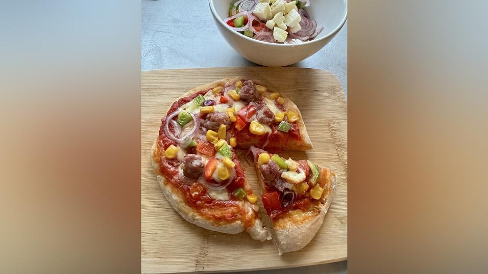 Die fertige Pizza.