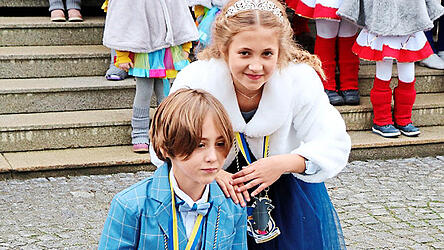 Kinderprinzessin Ida I. und Kinderprinz Julian I.