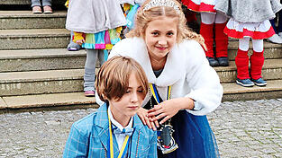 Kinderprinzessin Ida I. und Kinderprinz Julian I.