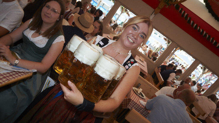 Die Partybilder vom Donnerstag, 13. August, aus dem Festzelt Lechner. Die Partybilder vom Donnerstag, 13. August, aus dem Festzelt Lechner.