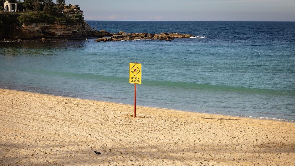 Nach dem Hai-Angriff wurde der betroffene Strand aus Sicherheitsgründen geschlossen. Nach dem Hai-Angriff wurde der betroffene Strand aus Sicherheitsgründen geschlossen.