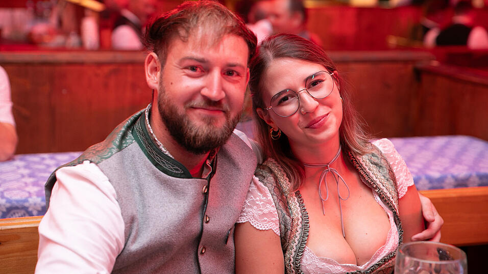 Die Partybilder vom Sonntag, 17. August, aus dem Festzelt Wenisch. Die Partybilder vom Sonntag, 17. August, aus dem Festzelt Wenisch.
