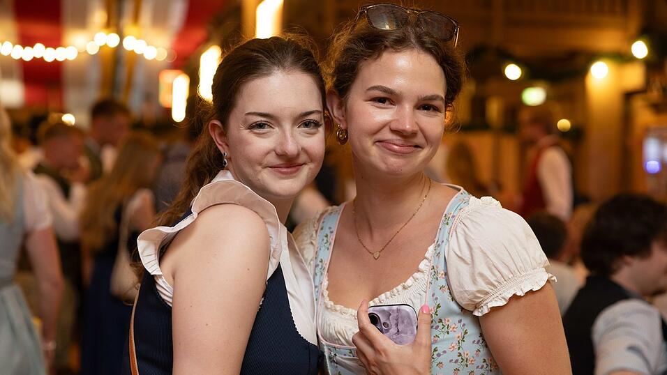 Die Partybilder vom Samstag, 8. August, aus dem Festzelt Krönner. Die Partybilder vom Samstag, 8. August, aus dem Festzelt Krönner.