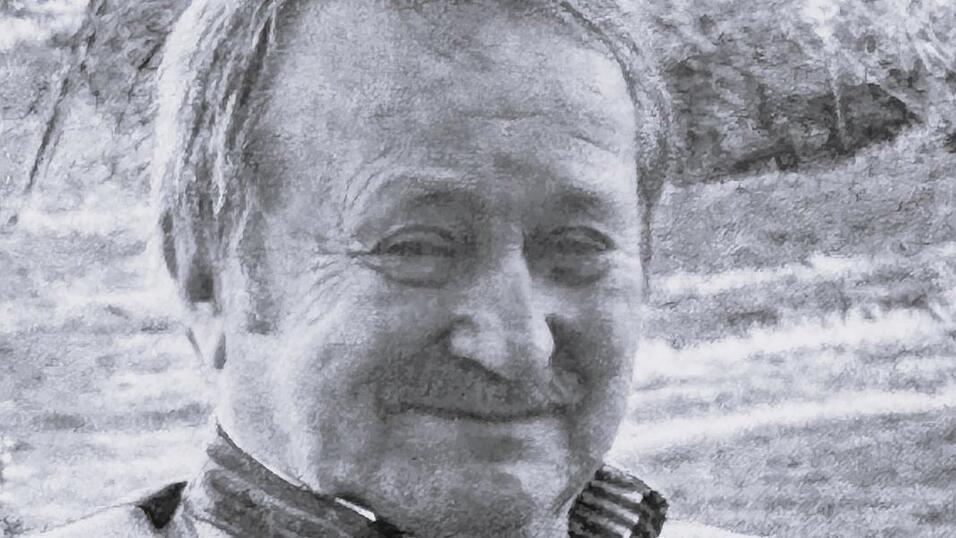 Hans Esterl wurde zu Grabe getragen. Hans Esterl wurde zu Grabe getragen.