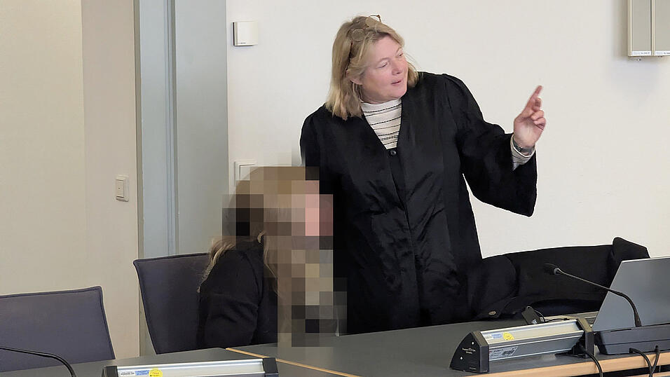 Die Mandantin von Stefanie Bauer will sich umfassend zu ihren damaligen Motiven äußern. Die Mandantin von Stefanie Bauer will sich umfassend zu ihren damaligen Motiven äußern.