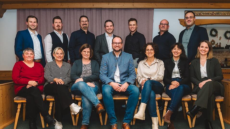 Die Freien Wähler nominieren Sebastian Buck als Bürgermeister und die Gemeinderatsliste für die Kommunalwahlen.