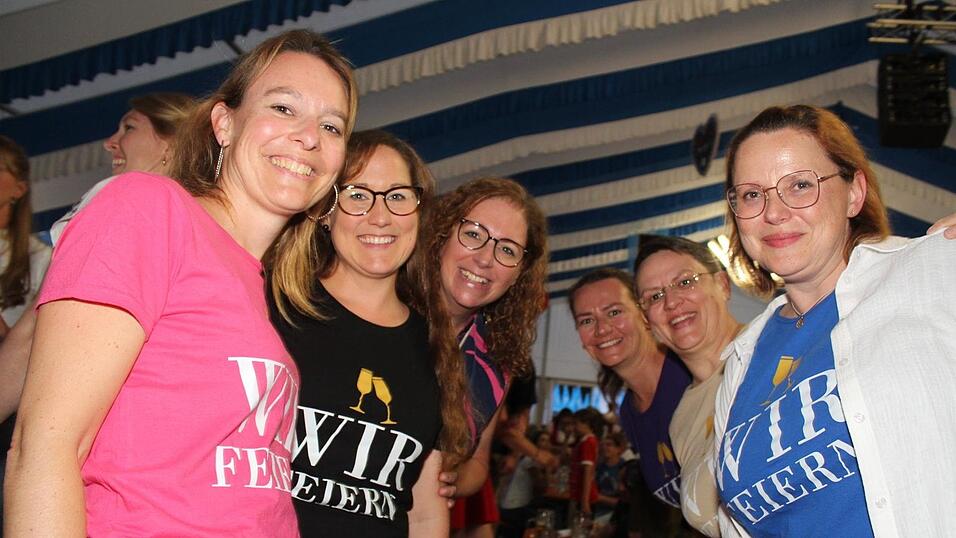 Zur Musik von Headless wurde ausgelassen gefeiert.