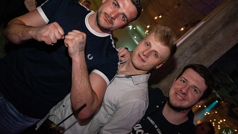 Die Stimmung bei den Partygängern am Samstagabend war prächtig. Die Stimmung bei den Partygängern am Samstagabend war prächtig.