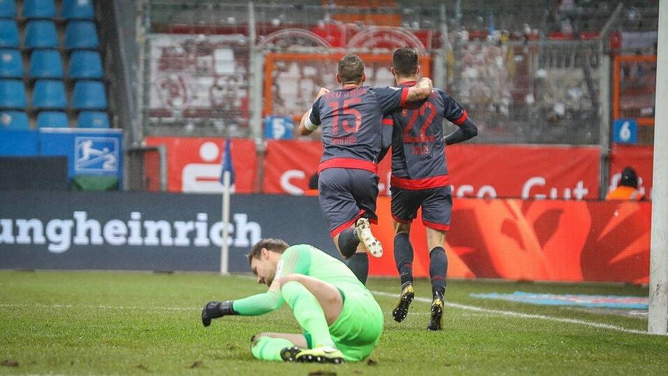 Der SSV Jahn Regensburg gewinnt das letzte Spiel des Jahres in Bochum. Der SSV Jahn Regensburg gewinnt das letzte Spiel des Jahres in Bochum.