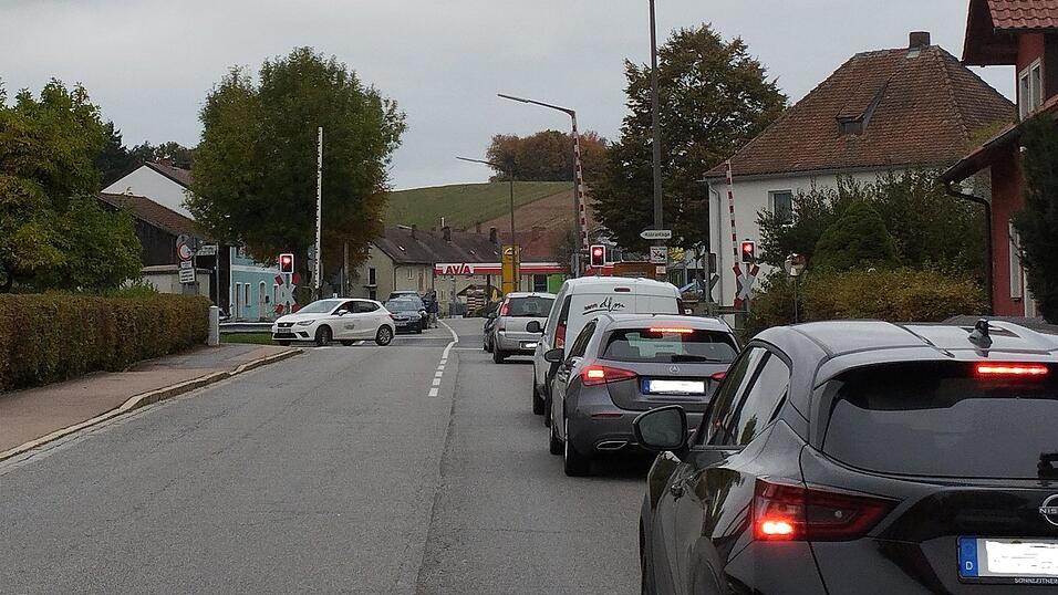 Der Schrankenbereich kurz nach dem Ausfall. Viele Autofahrer waren sich unsicher, wie sie sich verhalten sollten.
