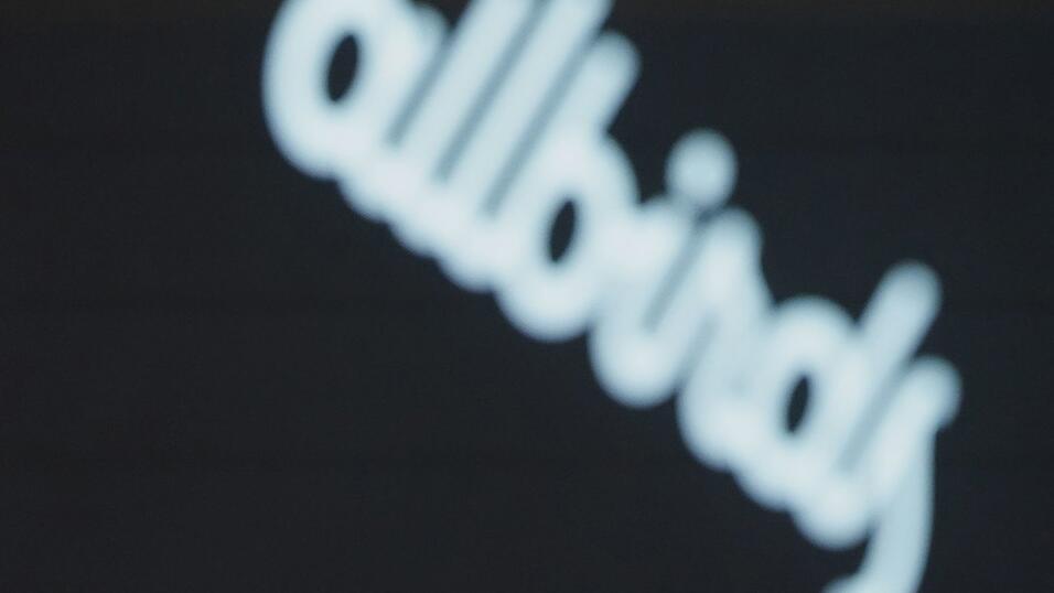 Die einstige Schuhfirma Allbirds will jetzt stattdessen im Gesch&auml;ft mit KI-Infrastruktur aktiv sein. (Archivbild)