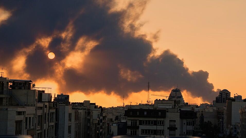 Israels Luftwaffe bombardiert weiterhin Ziele in Irans Hauptstadt Teheran. (Archivbild)