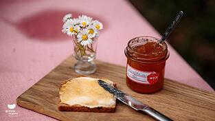 Das Rezept stammt von Miriam Dick, Kräuterpädagogin, Kräuterfachfrau und Genussmanagerin.