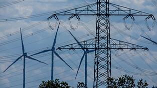 Die kritische Infrastruktur soll widerstandsfähiger werden. Angreifer sollen es nicht mehr so leicht haben. (Symbolbild) Die kritische Infrastruktur soll widerstandsfähiger werden. Angreifer sollen es nicht mehr so leicht haben. (Symbolbild)