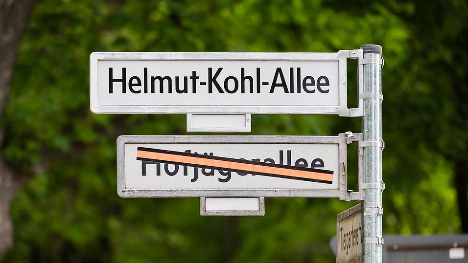 In Berlin tr&auml;gt eine Allee nun den Namen von Helmut Kohl.